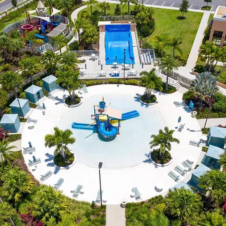 Luxury Town Home With Splash Pool In Solara Resort